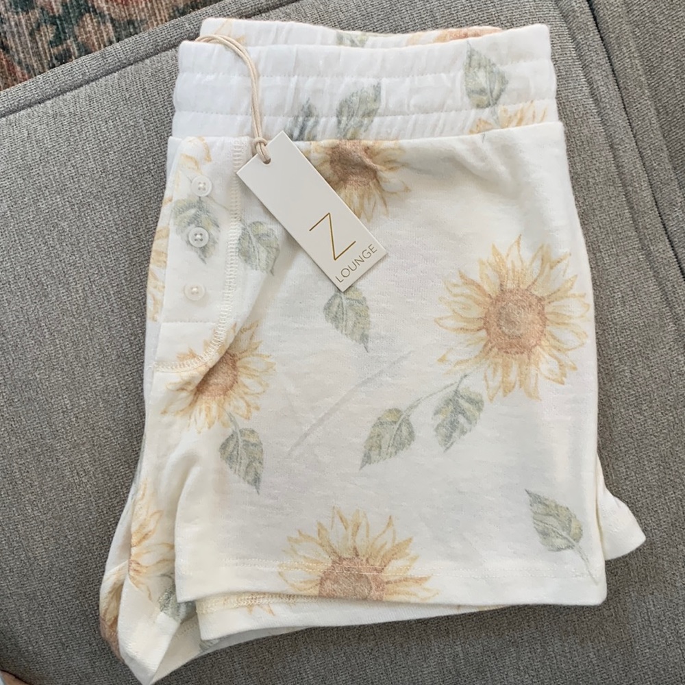 Z Supply lounge short